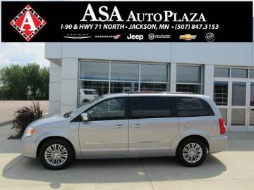 2016 CHRYSLER TOWN & COUNTRY