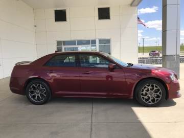 2018 CHRYSLER 300