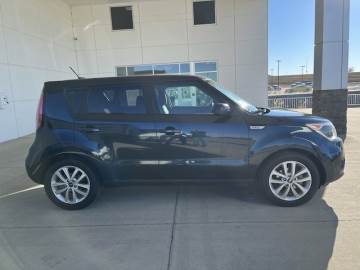 2017 KIA SOUL