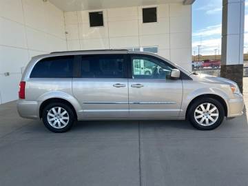 2015 CHRYSLER TOWN & COUNTRY