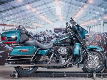 2000 HARLEY DAVIDSON FLHTCU