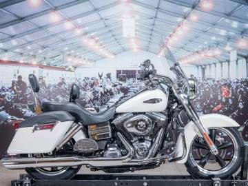 2014 HARLEY-DAVIDSON® FLD - DYNA® SWITCHBACK™
