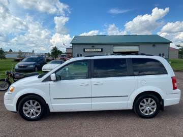 2010 CHRYSLER TOWN & COUNTRY
