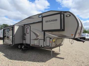 2012 ROCKWOOD ROO SIGNATURE 8289WS