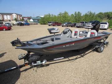 2016 TRACKER MARINE PRO TEAM 195TXW