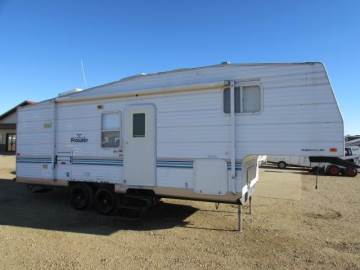 2002 PROWLER 285J