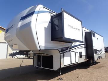 2022 KEYSTONE AVALANCHE F322RL