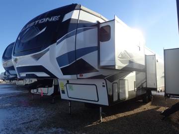 2022 HEARTLAND MILESTONE F326RL