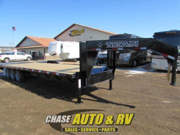 2023 TITAN 30` TRIPLE WIDEGLIDE