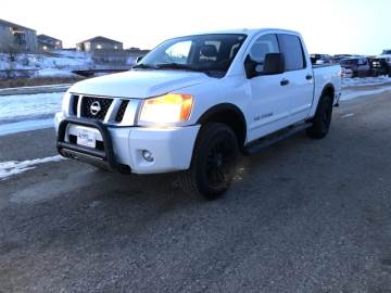 2014 NISSAN TITAN
