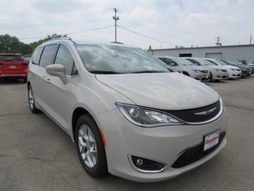 2019 CHRYSLER PACIFICA