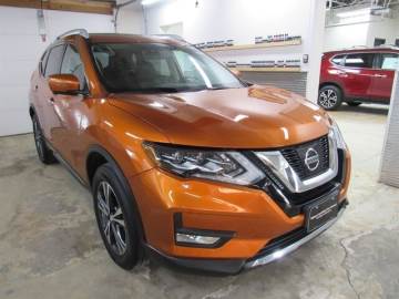 2017 NISSAN ROGUE