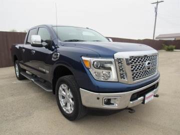 2017 NISSAN TITAN XD