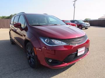 2020 CHRYSLER PACIFICA
