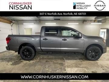 2023 NISSAN TITAN