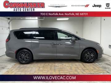 2021 CHRYSLER PACIFICA