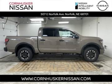 2023 NISSAN TITAN