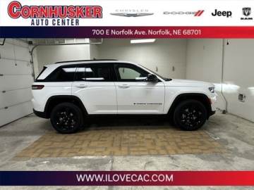2024 JEEP GRAND CHEROKEE