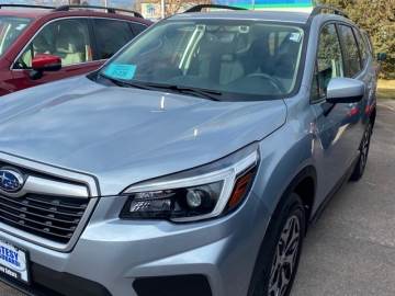 2021 SUBARU FORESTER