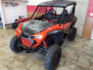 2022 HONDA SXS10S2X