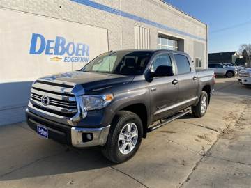 2017 TOYOTA TUNDRA