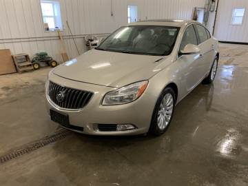 2013 BUICK REGAL