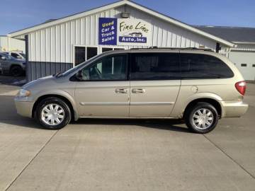 2006 CHRYSLER TOWN & COUNTRY