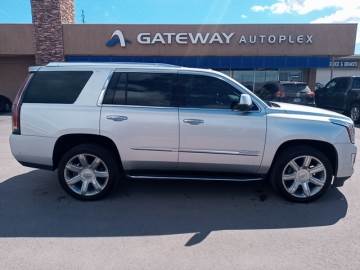 2019 CADILLAC ESCALADE