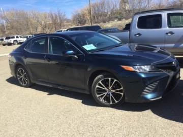 2018 TOYOTA CAMRY