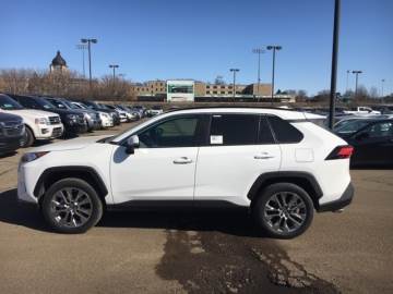 2020 TOYOTA RAV4