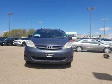 2009 TOYOTA SIENNA