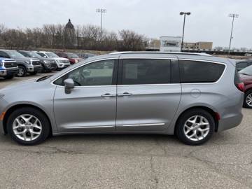 2020 CHRYSLER PACIFICA