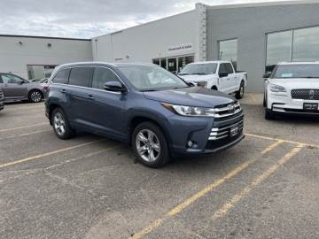 2017 TOYOTA HIGHLANDER