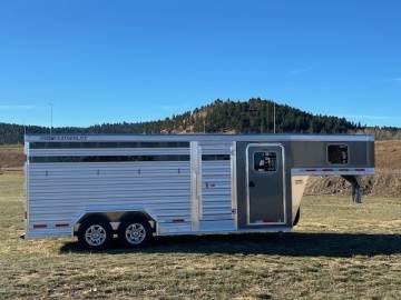 2021 FEATHERLITE 8413 STOCK COMBO 7FT.6"X20FT