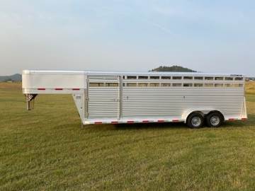 2023 SOONER 7FTX24FT STOCK TRAILER