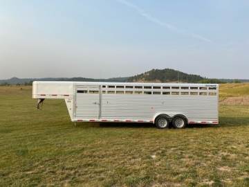 2023 SOONER 7FT.6"X28FT STOCK TRAILER