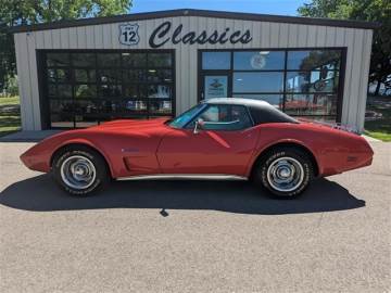 1975 CHEVROLET CORVETTE