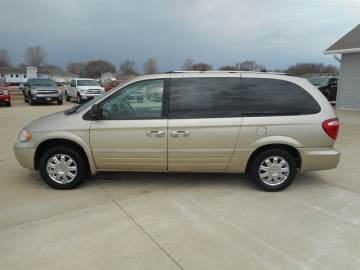 2006 CHRYSLER TOWN & COUNTRY