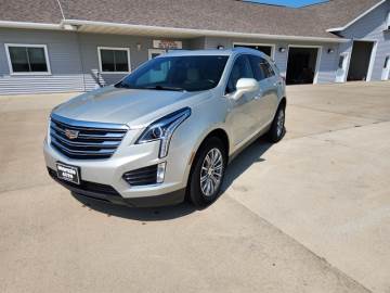 2017 CADILLAC XT5