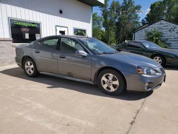 2005 PONTIAC GRAND PRIX