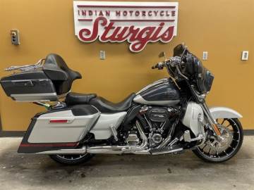 2019 HARLEY DAVIDSON FLHXSE - CVO STREET GLIDE