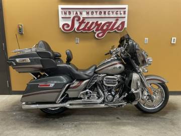 2016 HARLEY-DAVIDSON FLHTKSE - CVO LIMITED