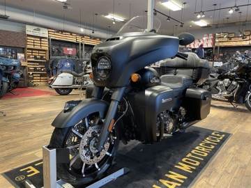 2023 INDIAN MOTORCYCLE ROADMASTER® DARK HORSE® BLACK SMOKE