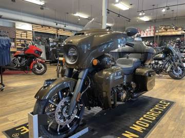 2023 INDIAN MOTORCYCLE ROADMASTER® DARK HORSE® BRONZE PEARL METALLIC