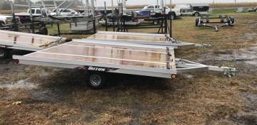 2018 TRITON XT10-101