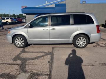 2011 CHRYSLER TOWN & COUNTRY