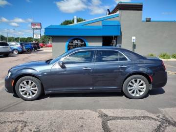 2018 CHRYSLER 300
