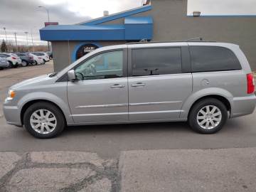 2016 CHRYSLER TOWN & COUNTRY