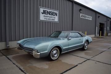 1967 OLDSMOBILE TORONADO