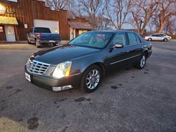 2010 CADILLAC DTS
